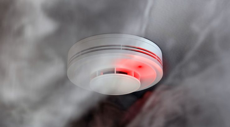 image of a smoke alarm